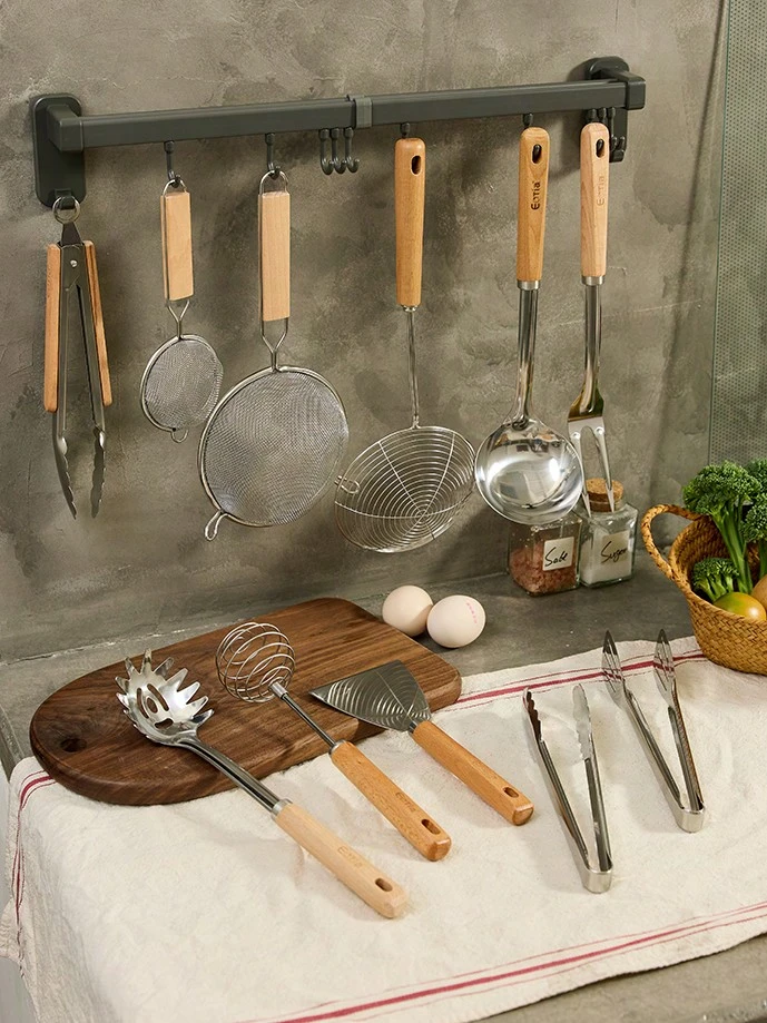 Cirelle 1 件专业餐具厨房木柄不锈钢工具烹饪必需品烘焙烹饪厨师礼物耐用餐具家庭餐厅升级 - 彩色 - 查看 1