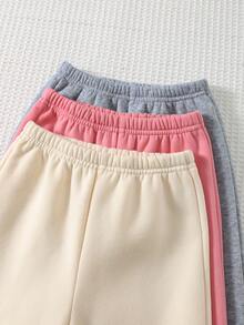 Cozy Pixies Bộ 6 áo nỉ cổ tròn tay dài họa tiết chữ cái cổ điển cho bé gái kèm quần jogger cạp chun - Hồng - Xem 5