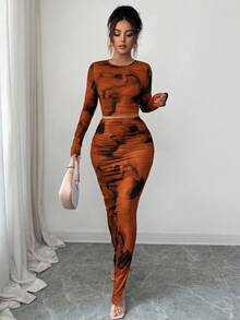 Elenzga 2件套女士时尚圆领优雅紧身不对称扎染图案长袖T恤，紧身扎染图案长裙套装 - 彩色 - 查看 5