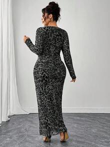 SHEIN Tall CURVE 优雅修身畅销时尚豹纹面料长袖连衣裙，咖啡色，高腰/加大码，春夏秋 - 灰色 - 查看 2