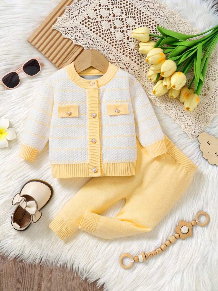 SHEIN Vintaside Kids 2件套女婴休闲可爱长袖条纹仿口袋针织开衫和裤子套装 - 黃色 - 查看 1