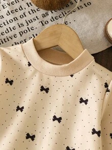 SHEIN Vintaside Kids 女婴时尚刺绣荷叶边下摆印花卫衣 - 杏色 - 查看 3