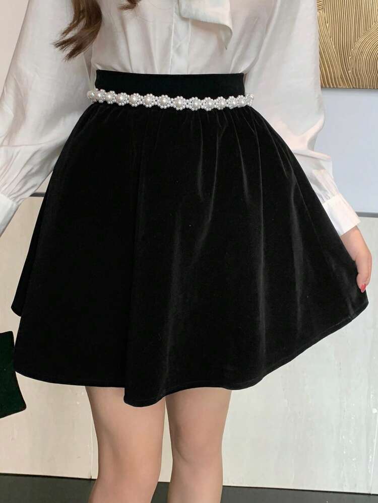 Women's Elegant Velvet Faux Pearl Decor Skirt