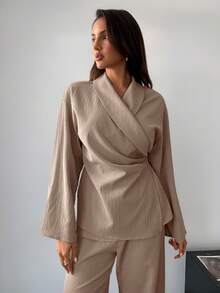 Aloruh Bộ thời trang vải lanh xám: Áo sơ mi dài tay cổ bẻ + Quần ống đứng - Màu Khaki - Xem 4