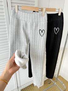 SHEIN 2 件套青少年女孩休闲家居服百搭多功能毛绒罗纹珊瑚绒柔软舒适针织心形刺绣腰部拼布紧身裤套装，黑色和灰色 - 彩色 - 查看 7