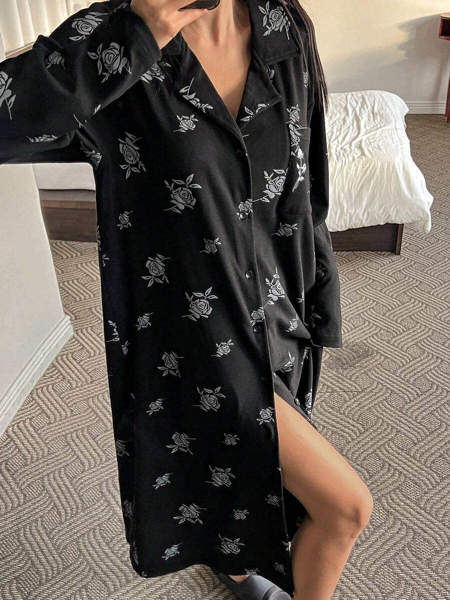 DAZY Floral Pattern Loose Long Sleeve Full Zip Robe Sleepwear Robe, Winter - Black - View 1