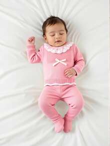 SHEIN Bộ 2 món áo len tay raglan phối ren hồng dễ thương cho bé gái sơ sinh, mềm mại và thoải mái, thích hợp mặc hàng ngày, đi chơi, du lịch, nghỉ mát, ở nhà, nhà trẻ, mùa thu/đông, giáng sinh, đi học, tiệc tùng, đa năng - Hồng - Xem 4