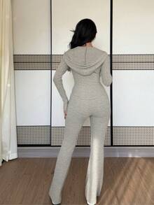 SHEIN PETITE 2 件套女式休闲连帽运动衫，带口袋和罗纹喇叭裤套装，适合日常穿着，秋冬 - 杏色 - 查看 2