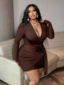 NU&NOW 大码女装连衣裙，秋季收腰紧身连衣裙，深 V 领，性感派对迷你连衣裙；大码女装连衣裙，秋季收腰紧身连衣裙，百搭纽扣设计高领，性感派对迷你连衣裙，冬季 - 棕色 - 查看 5