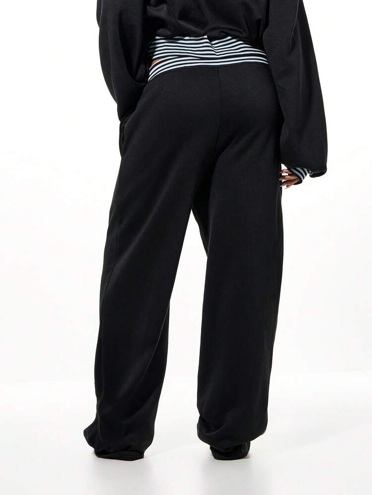 SUMWON WOMEN Oversized Joggers With Contrast Stripe Detail