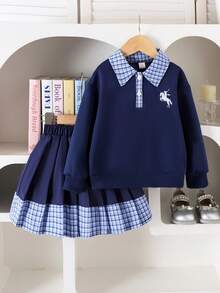 Young Girls Navy Blue Plaid Collar Long Sleeve Embroidered Horse Polo Shirt Top Paired With Pleated Skirt Set, Spring/Autumn, Collegiate Style Children Fashion 2 Pieces Outfit