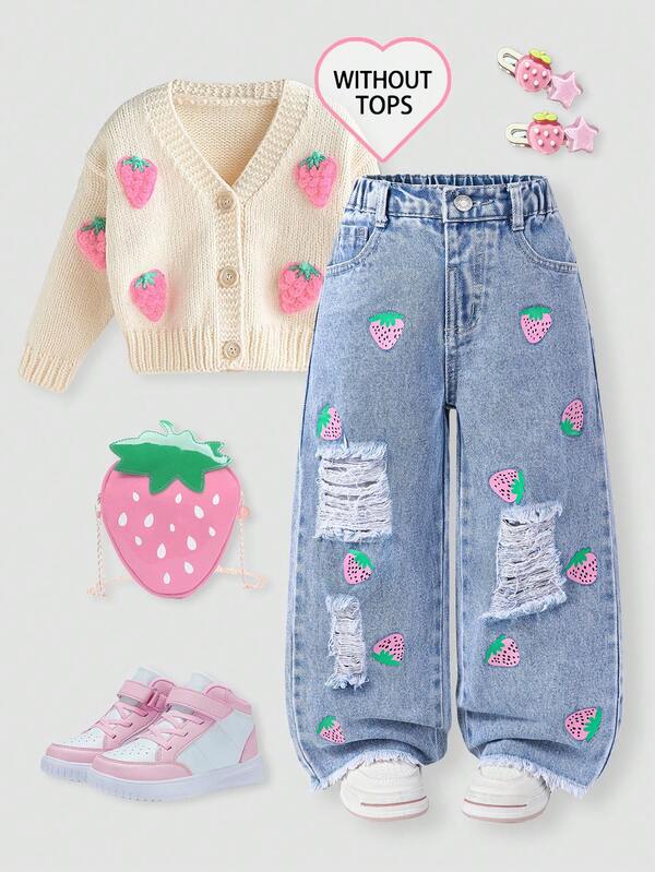 Jeans de pierna ancha con estampado de fresa en lavado claro azul para niña, estilo cómodo, dulce y casual recomendado para vacaciones y escuela