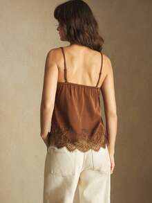 BizChic 2025 秋冬新款可调节细肩带不对称蕾丝拼布缎面衬衫，优雅别致的办公室休闲正装，适合派对、婚礼、海滩、节日、感恩节、圣诞节星期五