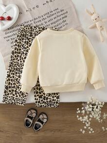 SHEIN 2-5Y Baby GirlCute Girl Print Apricot Casual Long Sleeve Sweatshirt + Fashionable Leopard Wide Leg Pants 2pcs Set, Autumn/Winter - Multicolor - View 2
