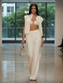 Conjunto de Mujer con Saco y Pantalón, Traje de Dos Piezas Elegante y Sofisticado, Ideal para Oficina, Eventos o Reuniones Formales. - Blanco - Ver 1