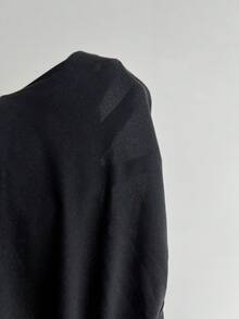 SHEIN Unity 黑色深 V 朋克复古金属环装饰修身长袖 T 恤女式秋冬简约百搭派对性感复古 Y2K 日常穿着 - 黑色 - 查看 3