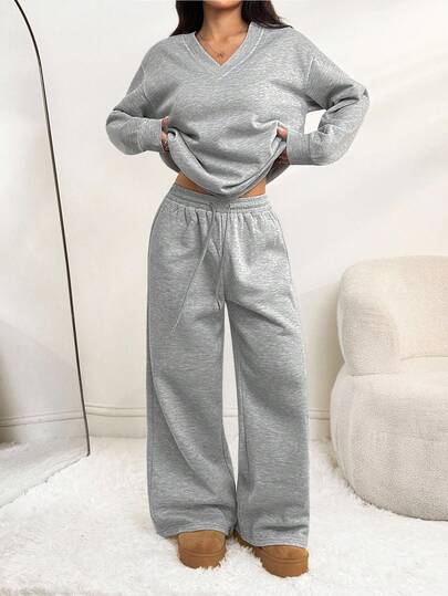 SHEIN PETITE 2 件套女士超大 V 领蓬松羊毛弹力宽松运动衫和运动裤套装，秋冬