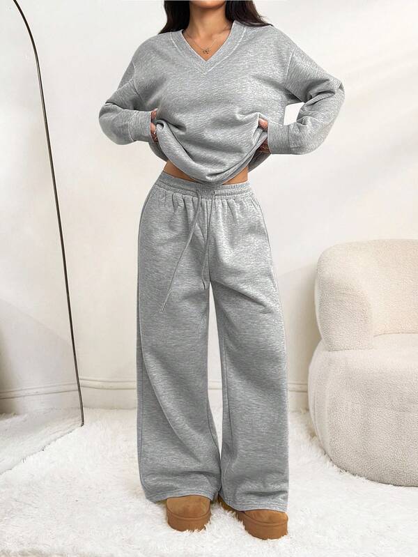 SHEIN PETITE 2pcs Women Oversized V-Neck Fluffy Fleece Elastic Loose Sweatshirt And Sweatpants Set, Autumn/Winter Casual 2 Piece Set Two Piece Set Women Comfy Two Piece Lounge Set Grey 2 Piece Set Comfortable Two Piece Set