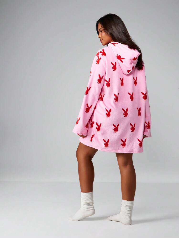 Missguided x Playboy Christmas Christmas Oversized Hoodie Robe With Bunny Print