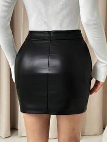 SHEIN PETITE Slit Hem PU Tight Mini Black Skirt Suitable For Parties And Daily Commuting In Autumn And Winter ,Petite Women - Black - View 2