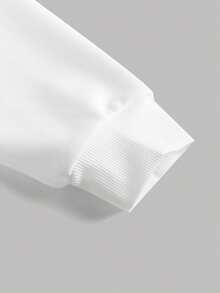 SHEIN Girlism 少女印花连帽衫、吊带背心和裤子休闲套装 - 彩色 - 查看 3