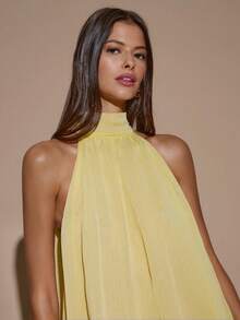 SHEIN BAE 性感简约纯色奶油黄雪纺吊带背心，适合派对、鸡尾酒会、正式场合、伴娘、生日、优雅雪纺上衣、圣诞节、商务休闲等场合。 - 淡黃色 - 查看 6