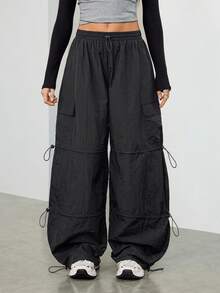 SHEIN EZwear 加大码男女夏季街头运动实用工装裤，抽绳松紧腰，宽松降落伞低腰哈伦裤 - 黑色 - 查看 1