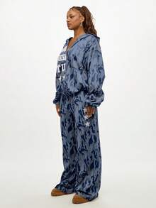 SUMWON WOMEN Oversized Camo Hoodie With Star Applique And Raw Edge Details Fall Winter Pullover Sweatshirt - Blue - View 7