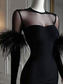 Franclia Damen modisches einfarbiges Minikleid mit flauschigem Besatz an den Ärmeln - Schwarz - Übersicht 4