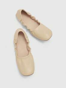 CUCCOO BIZCHIC 1 Đôi giày bệt đơn giản, thanh lịch và thoải mái cho nữ, được làm từ chất liệu PU mềm mại cao cấp, thiết kế đế bệt dễ xỏ vào, thuận tiện khi đi làm và đi công tác, không gây mỏi chân - Màu be - Xem 10