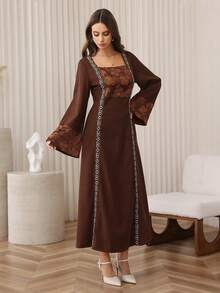 Al Najma Gaun Lengan Panjang Elegan dengan Hiasan Bordir Blok Warna Bertekstur Patchwork dan Aksen Applique di Pinggang, Cokelat Kopi, Musim Gugur/Dingin - Coklat - View 7