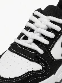 JNSQ Year-Round Fashionable Cool Kids Canvas Casual Sneakers Sport Shoes - Black and White - View 6