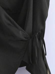 GlowEve 女士时尚休闲 V 领褶皱环绕式蝴蝶结腰带 A 字形吊带背心 - 深灰色 - 查看 5
