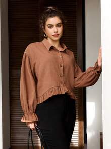 SHEIN Frenchy Blusa Casual Plus Size com Babado na Barra, Cor Sólida, Outono - Castanho - Visão 3