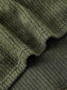 SHEIN MOD 1件装女士绿色可爱撞色滚边二合一T恤，保暖内衬上衣，时尚秋冬长袖上衣，新年外出必备 - 軍綠色 - 查看 4