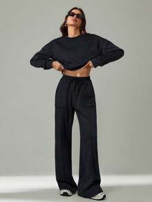 SHEIN Tall 春夏新品音乐节、复活节、纳什维尔、生日派对、毕业典礼、学生休闲装、日常外出、多功能、休闲、度假、邮轮、海滩、日光浴、街头服饰、雪花印花、宽松运动服、2 件套 - 黑色 - 查看 4