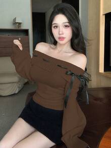 DAZY 女士春季情人节露肩针织丝带交织蝴蝶结装饰可爱长袖毛衣 - 咖啡棕 - 查看 4