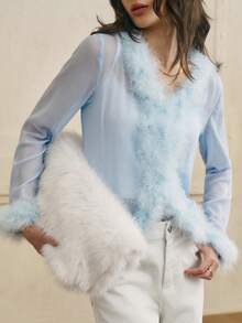 Cévolie 女士优雅羽毛装饰透明网眼衬衫（浅蓝色） - 淺藍色 - 查看 4