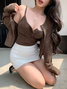 DAZY Bộ 2 áo crop top và áo khoác cardigan dáng dài màu nâu thời trang thu đông cho nữ - Cà phê nâu - Xem 6