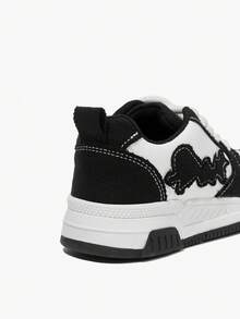 JNSQ Year-Round Fashionable Cool Kids Canvas Casual Sneakers Sport Shoes - Black and White - View 7