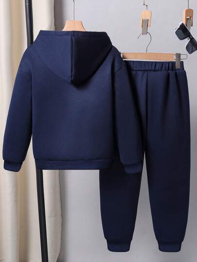 SHEIN 2 件套 Tween Boy 休闲字母刺绣保暖内衬连帽衫和运动裤套装，适合秋冬季