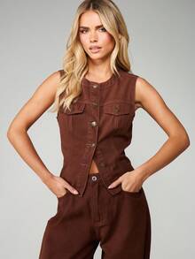 MISSGUIDED 棕色牛仔纽扣前无袖背心，配有胸袋，适合秋季分层穿着的西部风格实用外套 - 棕色 - 查看 1