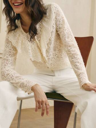 Cévolie 女式长袖优雅蕾丝荷叶边珍珠纽扣衬衫