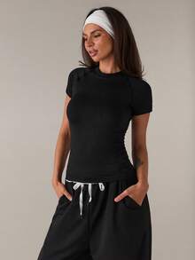 SHEIN BAE Casual Solid Color Seamless Short Sleeve Sport T-Shirt Compression Shirt Fitted Shirt Gym Women Shirts - Black - View 3