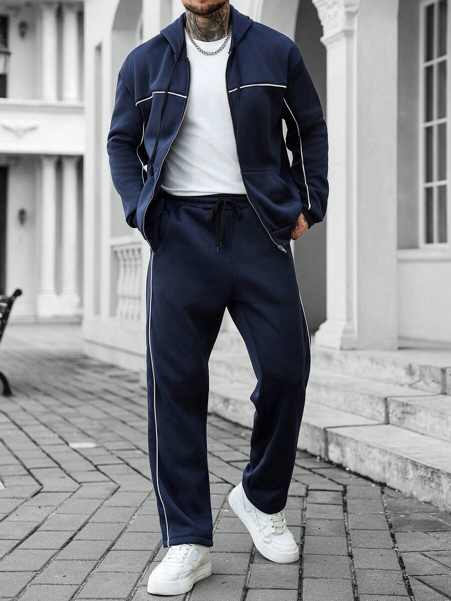Manfinity Homme Bộ đồ thể thao nam thường ngày, áo nỉ và quần dài giữ nhiệt, thiết kế kẻ sọc phối màu, quà tặng kỷ niệm, bộ hai mảnh phong cách Ins, bộ đồ thể thao nam, bộ đồ đường phố, trang phục màu xanh hải quân, thích hợp cho sinh hoạt hàng ngày, những chuyến đi cuối tuần, hoạt động ngoài trời, du lịch, môi trường làm việc thoải mái hoặc các dịp bán trang trọng, quà tặng cho bạn trai/chồng, quà kỷ niệm, quà Giáng sinh, mùa đông. - Màu xanh hải quân - Xem 1