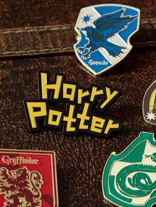 HARRY POTTER X SHEIN 4pcs/Set Cartoon Series Enamel Brooch, Cartoon Anime Creative Fine Jewelry Alloy Badge Accessories - Black - View 4