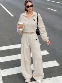 SHEIN 2 件套女士套装，新款秋冬，杏色立领拉链连帽衫，搭配罗纹袖口长袖运动裤，MEW YORK REOOKLYN 字母印花，舒适休闲，母女装搭配