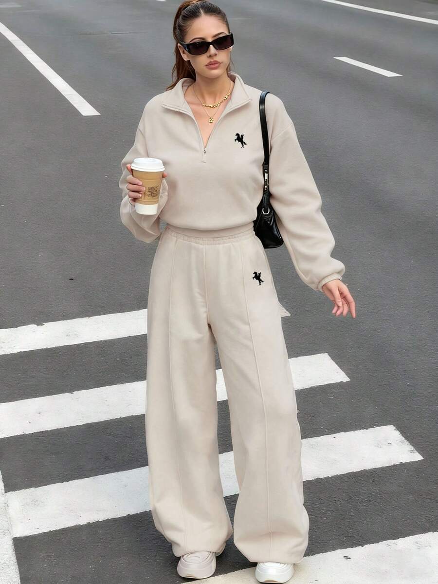 SHEIN 2 件套女士套装，新款秋冬，杏色立领拉链连帽衫，搭配罗纹袖口长袖运动裤，MEW YORK REOOKLYN 字母印花，舒适休闲，母女装搭配