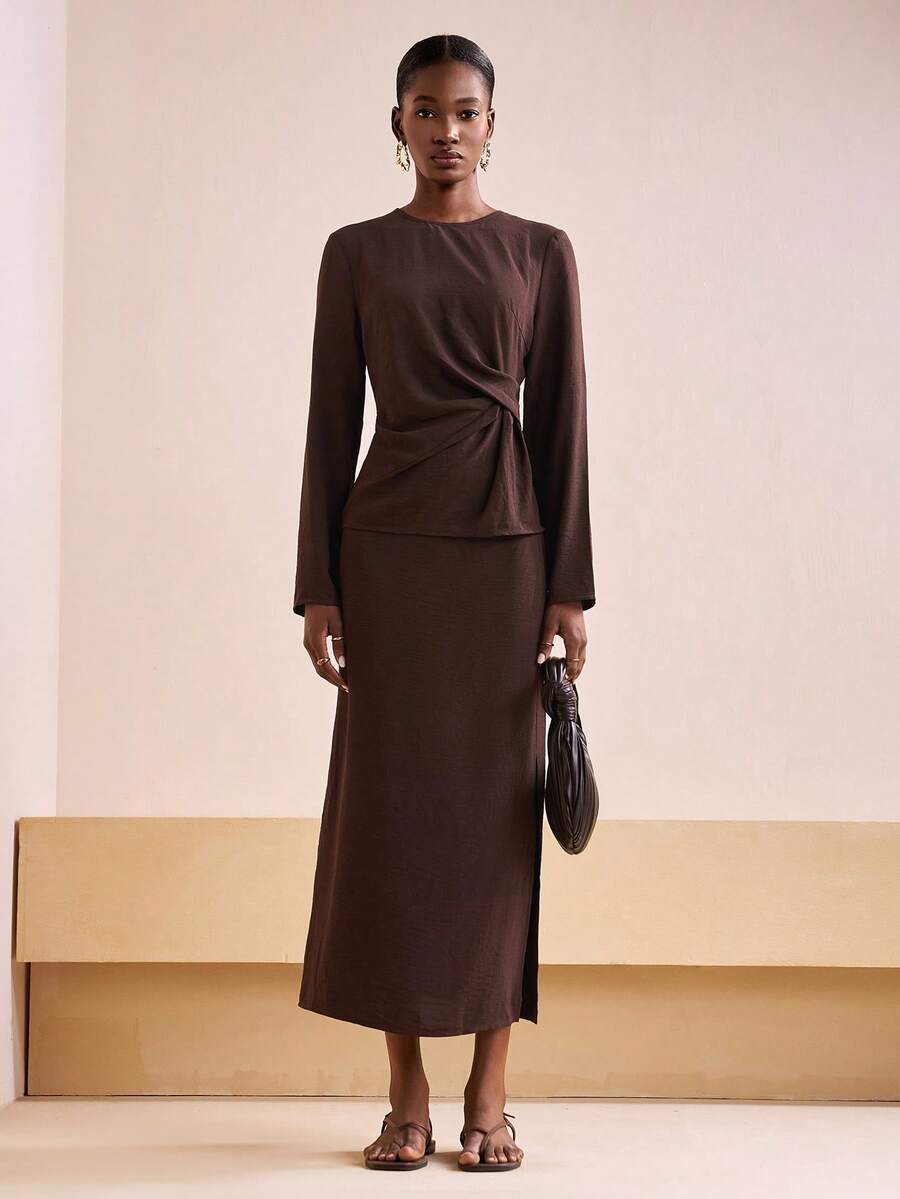 Zivah 2025 春夏新款音乐节、复活节、圣帕特里克节、西部风、游牧风、生日派对、毕业典礼、学院风、学生装、日常休闲、基本百搭、休闲、邮轮旅行、海滩、日光浴、病毒式传播、街头服饰、婚礼宾客波西米亚风、通勤、早午餐、机场装 - 红色缎面醋酸亚麻仿高领褶皱长袖上衣和西装裤 2 件套 - 紅色 - 查看 1