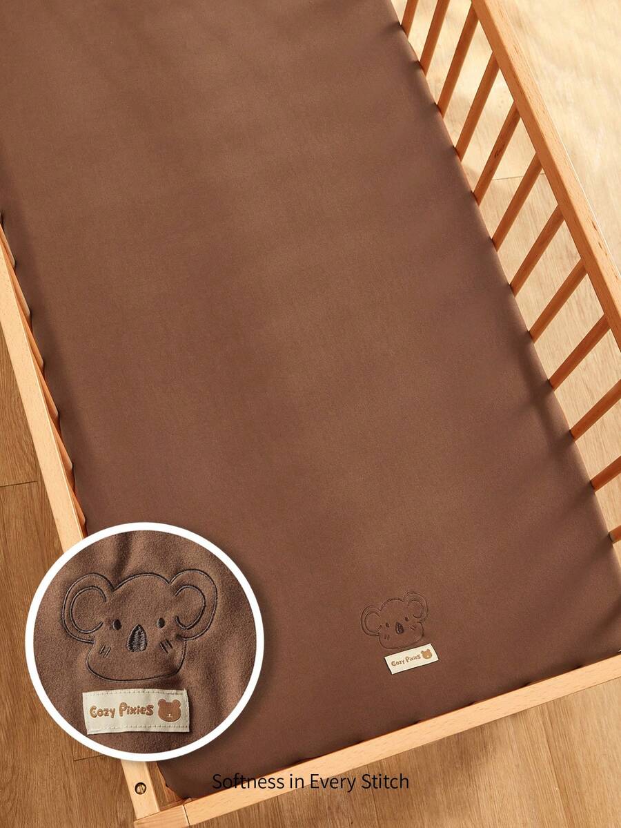 Cozy Pixies 1 包柔软舒适的卡通刺绣考拉婴儿床床单，秋冬合身款式。